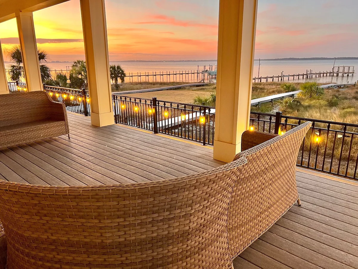 luxury vacation house for rent back bay Pensacola, FL
